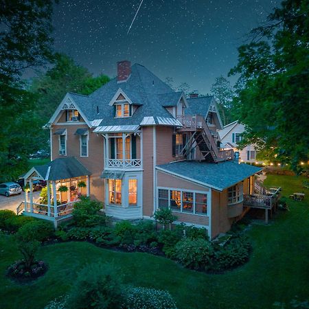 Brook Farm Inn Lenox Zewnętrze zdjęcie