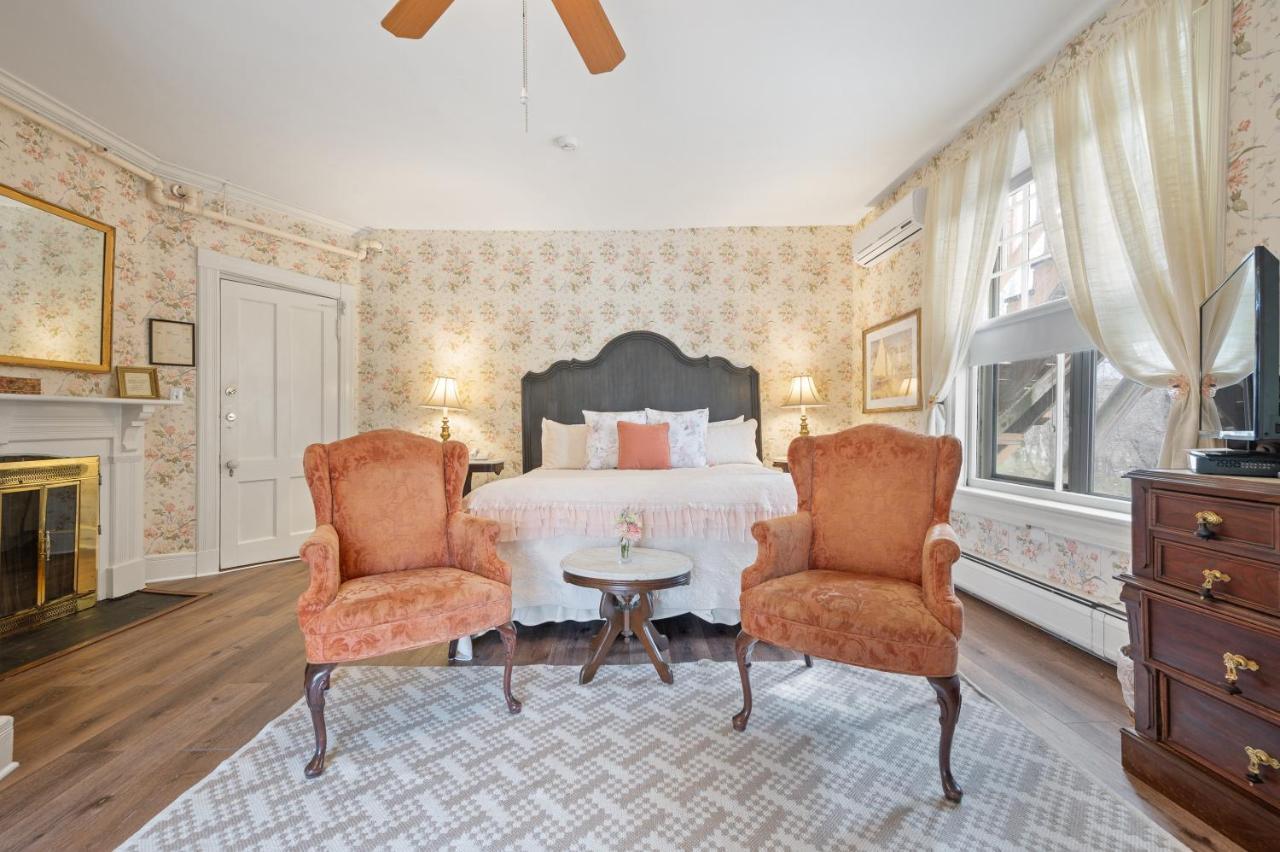 Brook Farm Inn Lenox Zewnętrze zdjęcie
