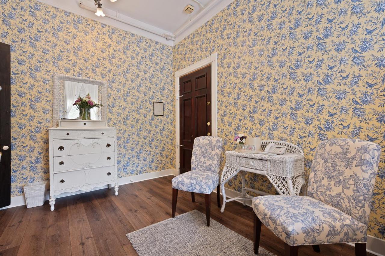 Brook Farm Inn Lenox Zewnętrze zdjęcie