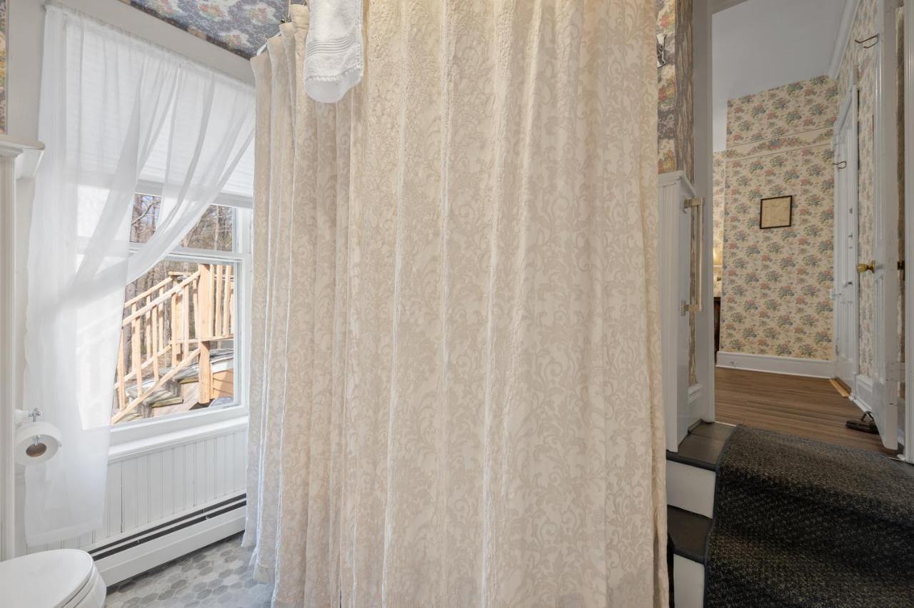 Brook Farm Inn Lenox Zewnętrze zdjęcie