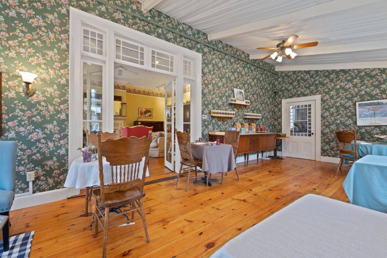 Brook Farm Inn Lenox Zewnętrze zdjęcie